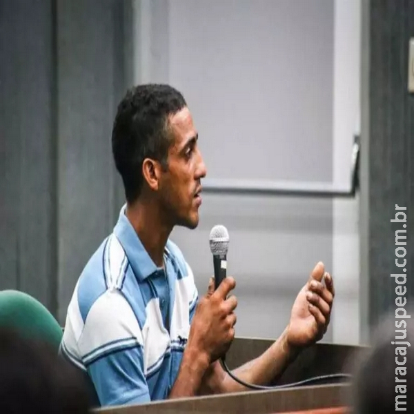 Amigo que matou outro com 18 facadas é condenado a 12 anos de prisão Amigo que matou outro com 18 facadas é condenado a 12 anos de prisão
