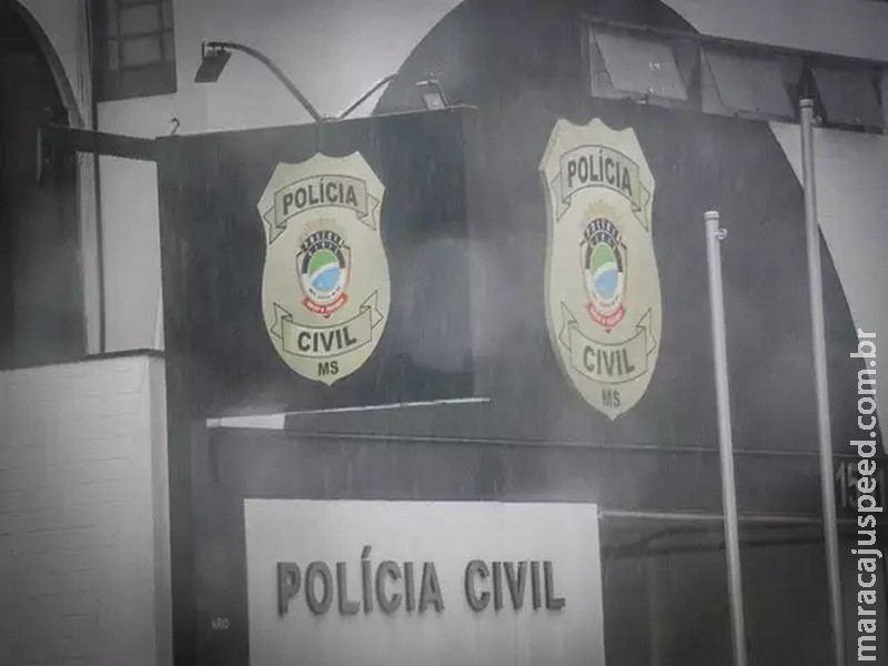 Após ser preso, soldado do Exército quebra janela de delegacia com cabeçada