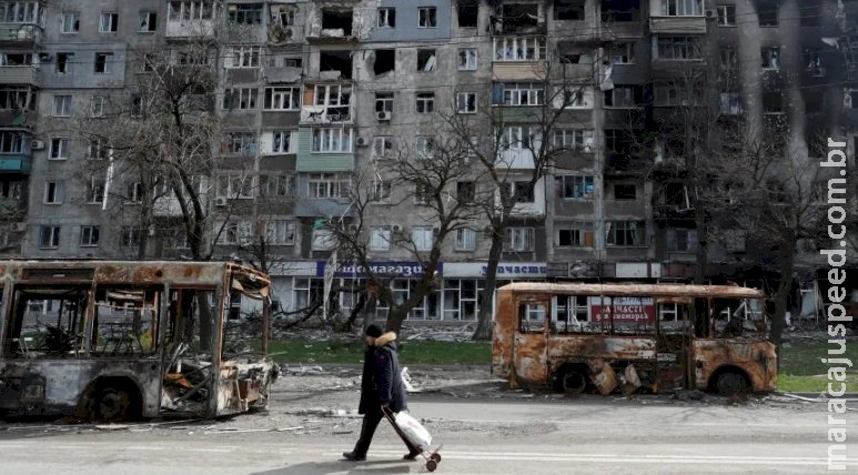 Autoridades tentarão retirar civis de Mariupol enquanto bombardeios continuam
