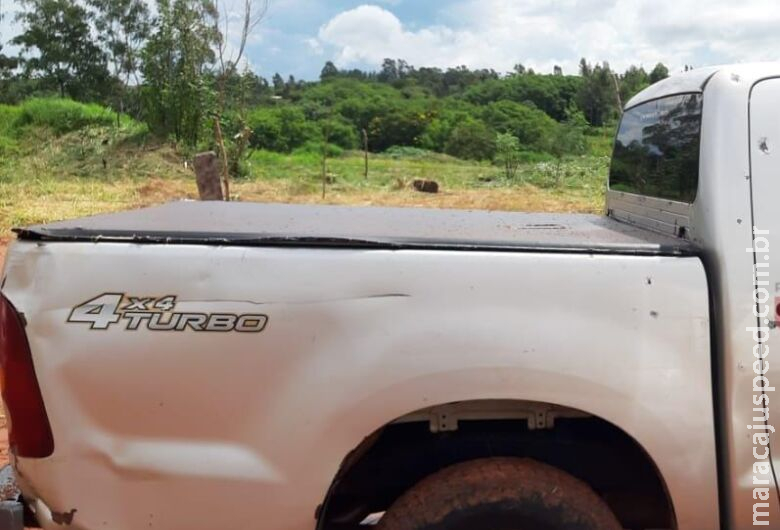 Bandidos disparam contra carro da polícia paraguaia durante investigação Bandidos disparam contra carro da polícia paraguaia durante investigação