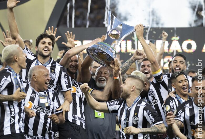 Brasileirão começa neste sábado com três jogos Brasileirão começa neste sábado com três jogos