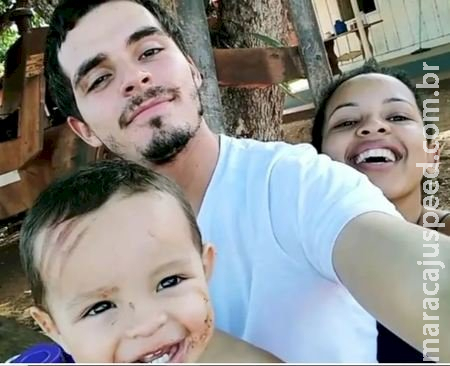 Casal e filho de 4 anos morrem após carro bater em caminhonete em estrada de MT