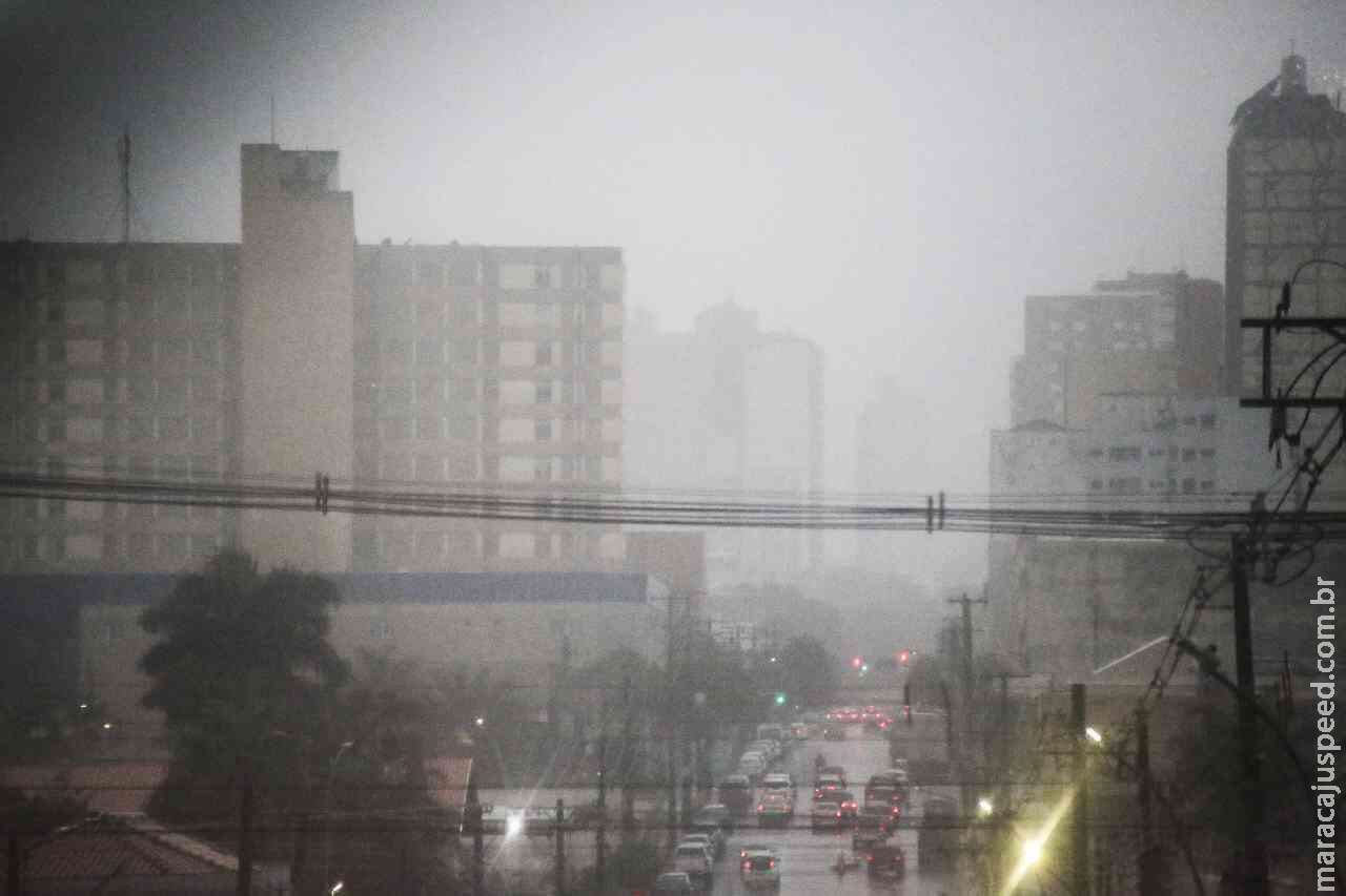 Frente fria que pode derrubar temperaturas para 11ºC chega com chuva de até 124 mm em MS Frente fria que pode derrubar temperaturas para 11ºC chega com chuva de até 124 mm em MS
