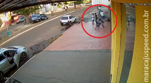 Homem acusado de agredir menino se apresenta à polícia e irá responder em liberdade