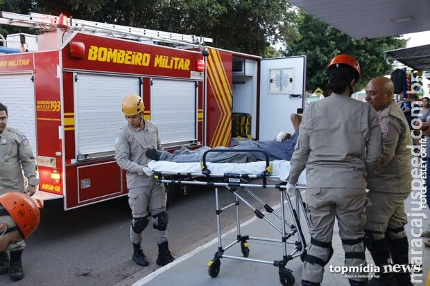 Homem é esfaqueado por gerente durante churrasco em oficina mecânica de Ribas Homem é esfaqueado por gerente durante churrasco em oficina mecânica de Ribas
