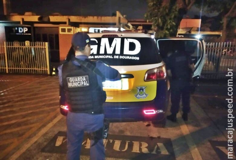 Homem é preso após descumprir medida protetiva e jogar óleo quente nas pernas de ex-companheira Homem é preso após descumprir medida protetiva e jogar óleo quente nas pernas de ex-companheira