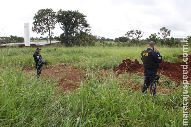 Homem seminu é encontrado morto na Av. Gury Marques Homem seminu é encontrado morto na Av. Gury Marques