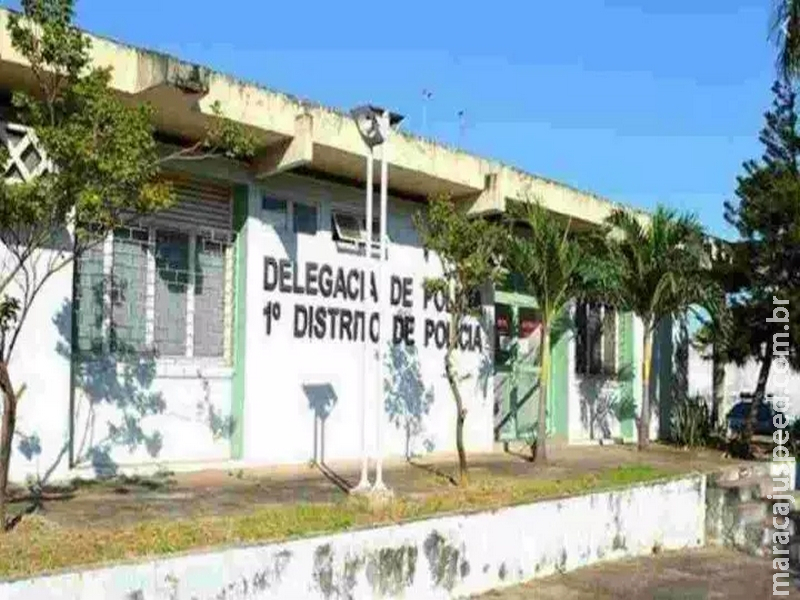 Homem tem hemorragia na cabeça após ser agredido a pedradas em Corumbá Homem tem hemorragia na cabeça após ser agredido a pedradas em Corumbá