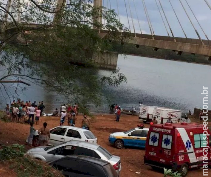 Homem tenta salvar genro de afogamento e os dois morrem no Rio Paranaíba Homem tenta salvar genro de afogamento e os dois morrem no Rio Paranaíba