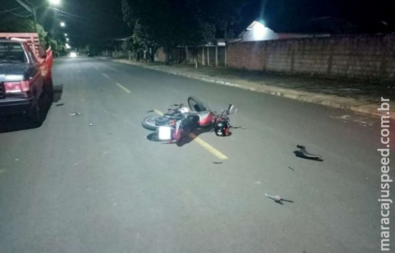 Motociclista de 37 anos morre após colidir contra camionete estacionada em cidade de MS Motociclista de 37 anos morre após colidir contra camionete estacionada em cidade de MS