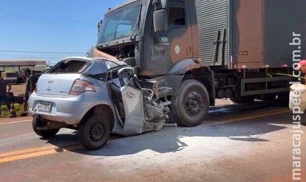 Motorista bate de frente com caminhão do exército e morre na BR-163