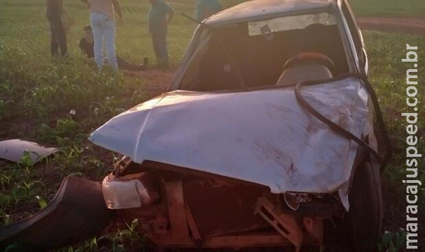Motorista capota veículo, é arremessado e fica em estado grave em São Gabriel Motorista capota veículo, é arremessado e fica em estado grave em São Gabriel