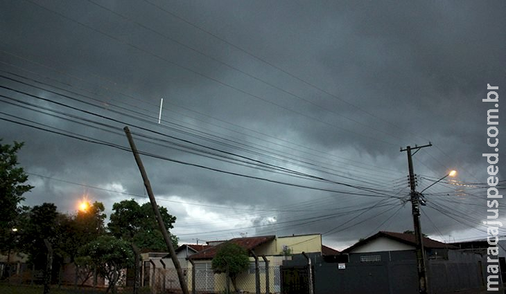 MS tem 33 municípios das regiões sudoeste e leste na rota de temporais nesta segunda-feira MS tem 33 municípios das regiões sudoeste e leste na rota de temporais nesta segunda-feira