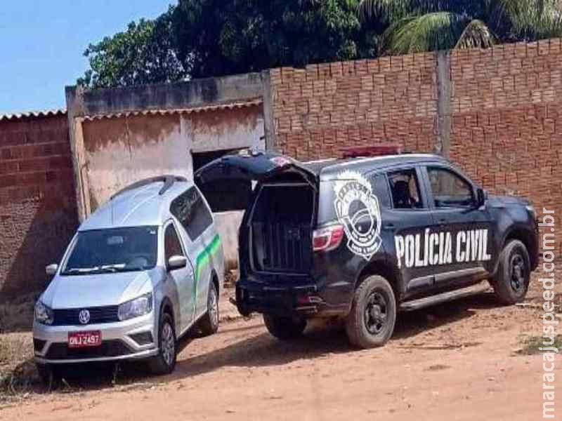 Mulher é encontrada morta em construção em cidade de MS e dois homens levados para delegacia Mulher é encontrada morta em construção em cidade de MS e dois homens levados para delegacia