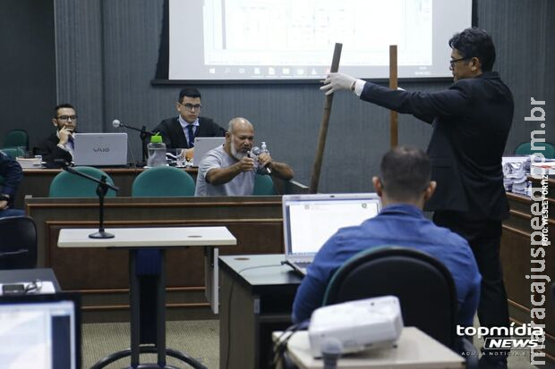 Pedreiro assassino passa por tribunal do Júri e tenta livrar Pedreiro assassino passa por tribunal do Júri e tenta livrar