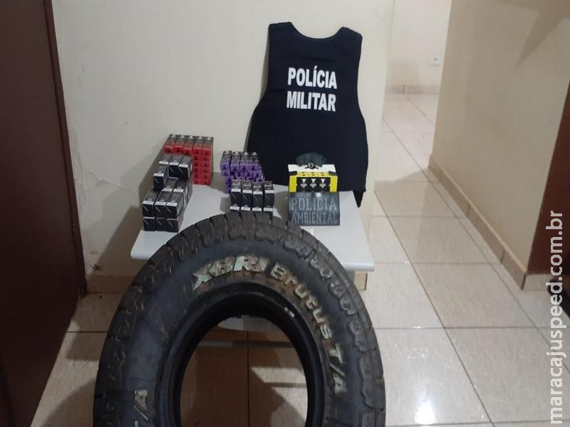 Polícia Militar Ambiental de Mato Grosso do Sul e do Paraná apreendem veículo com cigarros eletrônicos e outros produtos do Paraguai e 20 pneus um dentro do outro instalados no veículo