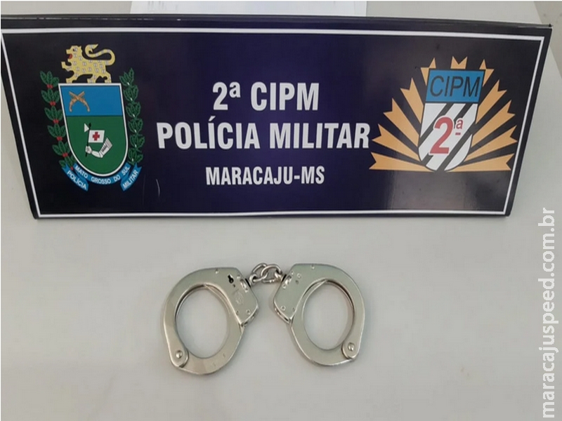 Polícia Militar de Maracaju em menos de 24 horas, realiza a prisão de cinco foragidos da justiça. Autores cometeram crimes de roubo, posse e disparo de arma de fogo e por pendência financeira de pensão alimentícia Polícia Militar de Maracaju em menos de 24 horas, realiza a prisão de cinco foragidos da justiça. Autores cometeram crimes de roubo, posse e disparo de arma de fogo e por pendência financeira de pensão alimentícia
