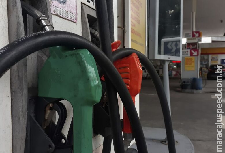 Preço da gasolina chega a R$ 7,27 e é o mais alto registrado pela ANP Preço da gasolina chega a R$ 7,27 e é o mais alto registrado pela ANP
