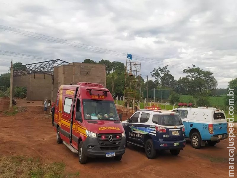 Trabalhador queimado por descarga elétrica está em coma em estado gravíssimo na Santa Casa