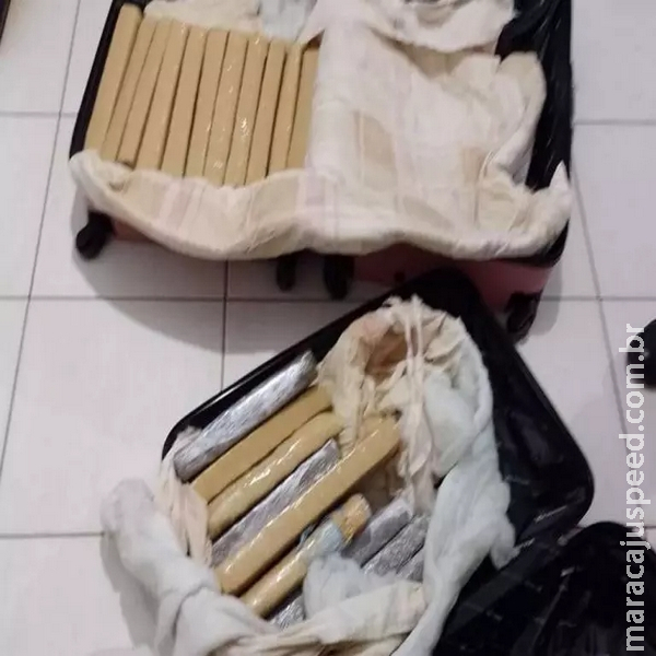 Adolescente é detida com mala cheia de maconha na fronteira de MS Adolescente é detida com mala cheia de maconha na fronteira de MS
