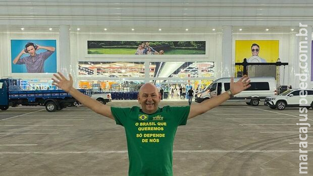 Após coagir funcionária a votar em Bolsonaro, Véio da Havan é condenado em R$ 30 mil Após coagir funcionária a votar em Bolsonaro, Véio da Havan é condenado em R$ 30 mil