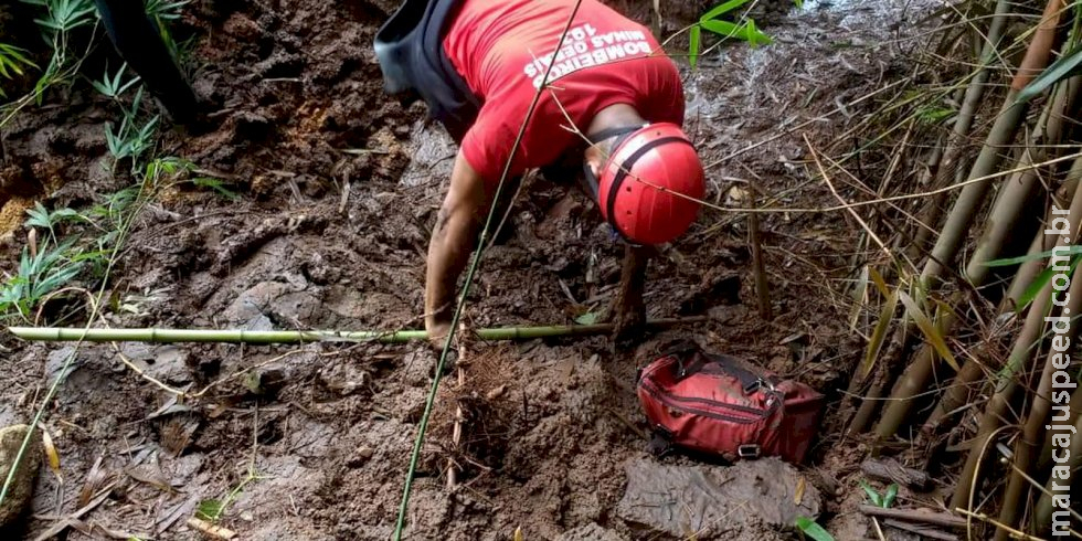 Bombeiros localizam nova ossada em área de buscas em Brumadinho