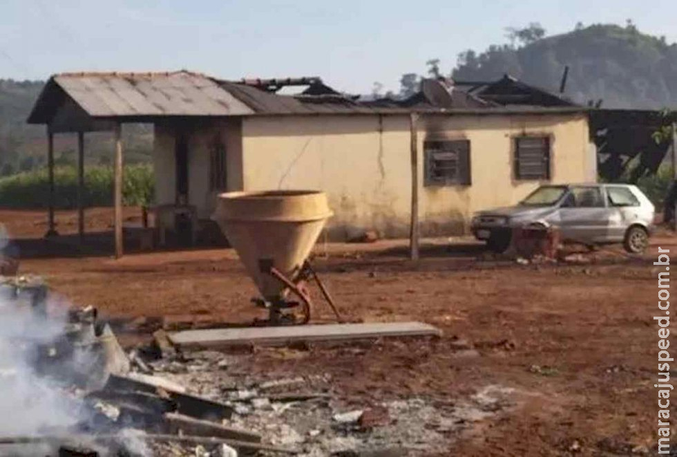 Grupo armado ataca fazenda na fronteira com MS Grupo armado ataca fazenda na fronteira com MS