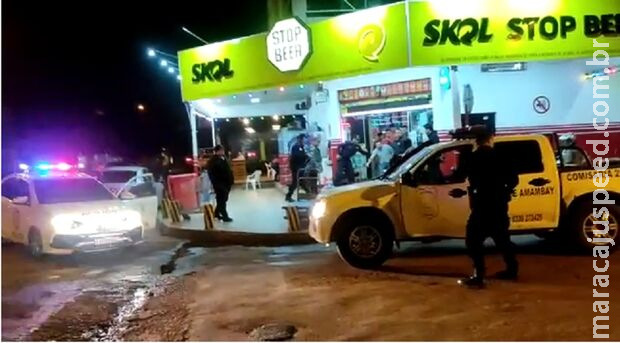 Homem é atacado a tiros quando saia de comércio na fronteira Homem é atacado a tiros quando saia de comércio na fronteira