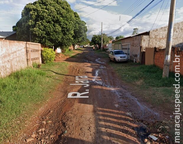 Homem é esfaqueado por vizinho após discussão em Campo Grande Homem é esfaqueado por vizinho após discussão em Campo Grande