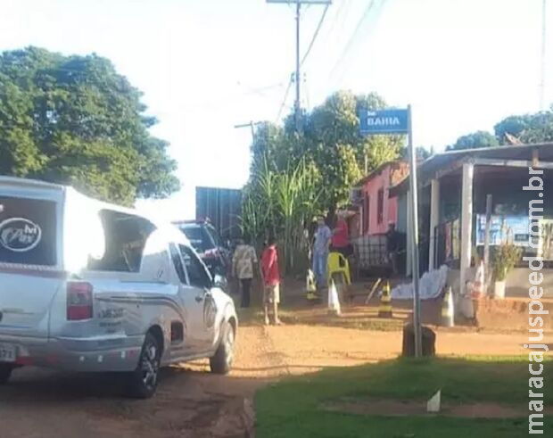 Homem é morto com dois tiros no peito em discussão de bar em MS Homem é morto com dois tiros no peito em discussão de bar em MS