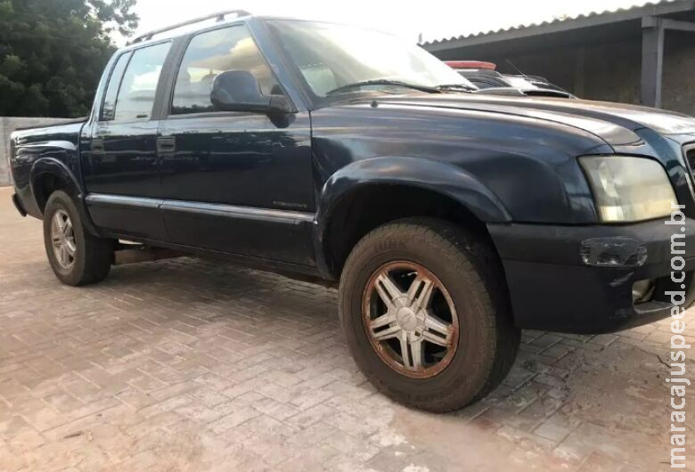 Homem é preso após arrastar criança por 20 metros sob caminhonete Homem é preso após arrastar criança por 20 metros sob caminhonete
