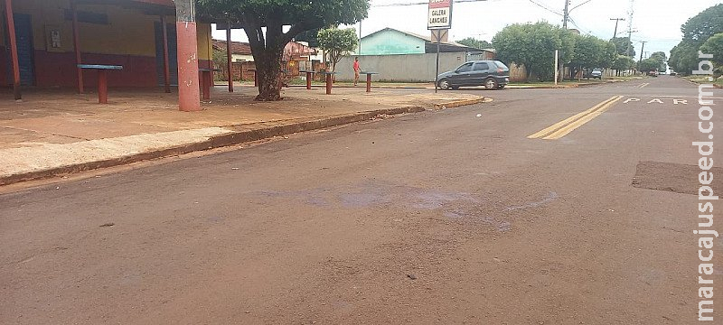 Homem que teria mexido com mulher casada é agredido com 4 facadas em MS