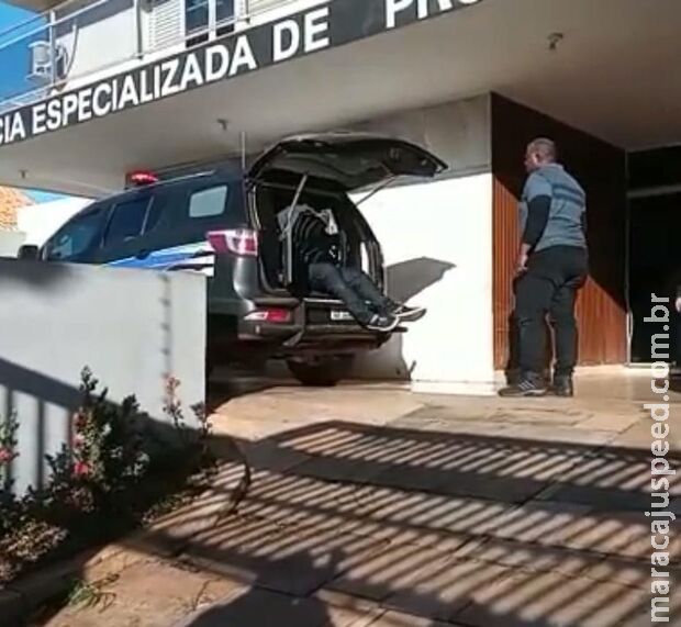 Homens são presos na Homens são presos na
