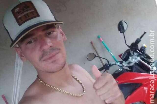 Jovem é encontrado morto com tiro na nuca dentro de carro Jovem é encontrado morto com tiro na nuca dentro de carro