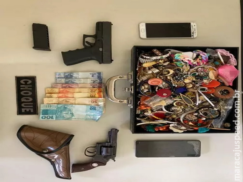 Jovem é preso em casa noturna comemorando assalto à casa de arquiteta Jovem é preso em casa noturna comemorando assalto à casa de arquiteta
