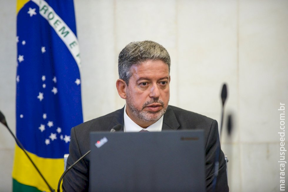 Lira diz que Câmara vai ‘apertar’ governo sobre subsídio aos combustíveis Lira diz que Câmara vai ‘apertar’ governo sobre subsídio aos combustíveis