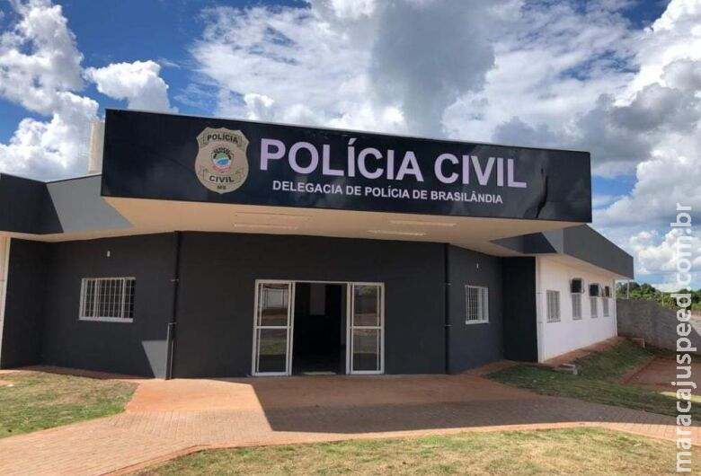 Marido bate na esposa com pedaço de mangueira e acaba preso