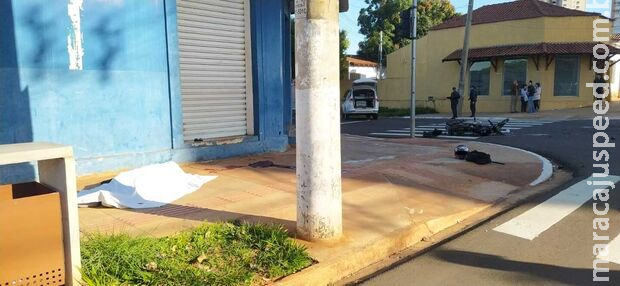 Motociclista morre em acidente no Centro de Campo Grande Motociclista morre em acidente no Centro de Campo Grande