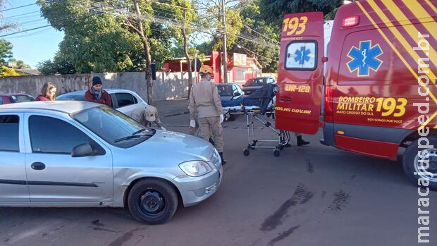Motorista avança preferencial e atinge Celta em cheio na Vila Serradinho Motorista avança preferencial e atinge Celta em cheio na Vila Serradinho