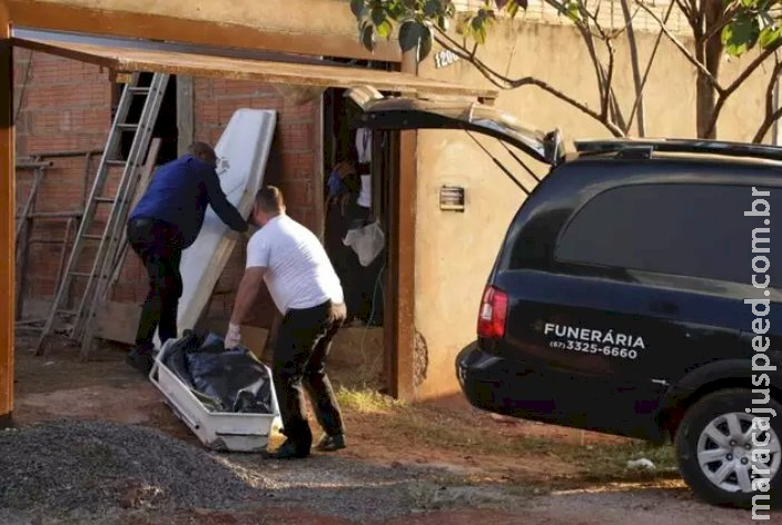 Pedreiro de 48 anos morre ao despencar de telhado em MS Pedreiro de 48 anos morre ao despencar de telhado em MS
