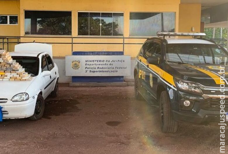 Polícia apreende cloridato e pasta-base de cocaína e prende passageiro Polícia apreende cloridato e pasta-base de cocaína e prende passageiro