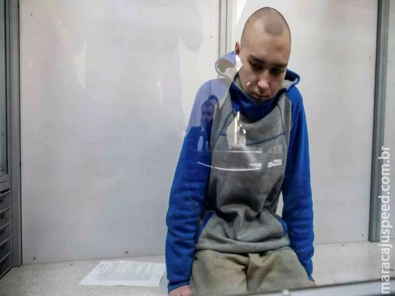 Soldado russo julgado por crime de guerra diz que não queria matar Soldado russo julgado por crime de guerra diz que não queria matar