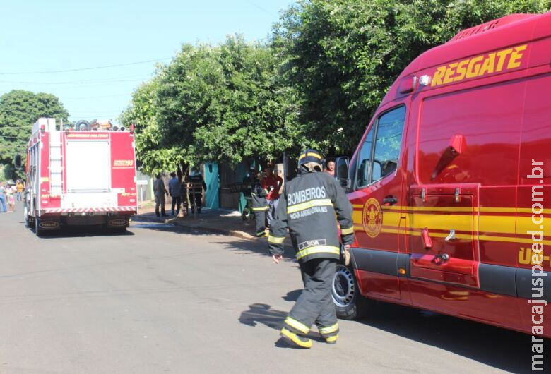 Usuário de drogas ateia fogo em residência e Corpo de Bombeiro é acionado