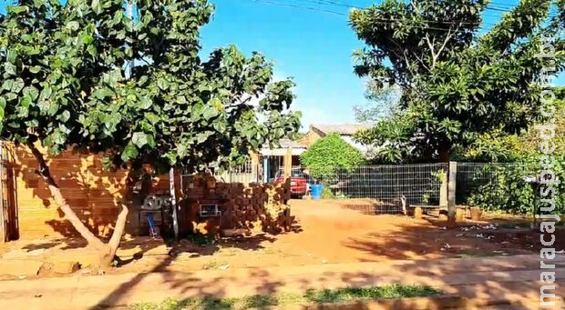 Vendedor diz não lembrar porque matou esposa com 22 facadas na Vila São Caetano Vendedor diz não lembrar porque matou esposa com 22 facadas na Vila São Caetano
