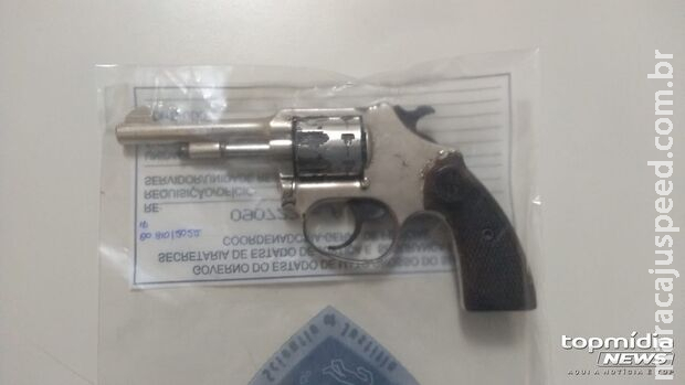 Vizinho escondeu arma usada em assassinato sem saber, em Terenos Vizinho escondeu arma usada em assassinato sem saber, em Terenos
