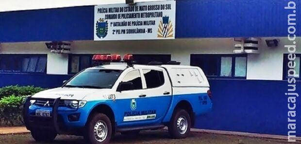 Armado com faca, homem surta e deixa duas pessoas feridas em MS Armado com faca, homem surta e deixa duas pessoas feridas em MS