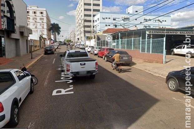 Bandido do Civic aponta arma e rouba mulher na Vila Glória Bandido do Civic aponta arma e rouba mulher na Vila Glória