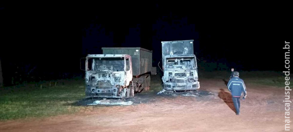 Caminhões incendiados, perícia vai analisar se foi acidental ou criminoso em Glória de Dourados Caminhões incendiados, perícia vai analisar se foi acidental ou criminoso em Glória de Dourados