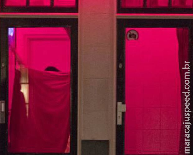 Cliente estupra prostituta e é linchado em porta de boate em Ribas do Rio Pardo Cliente estupra prostituta e é linchado em porta de boate em Ribas do Rio Pardo