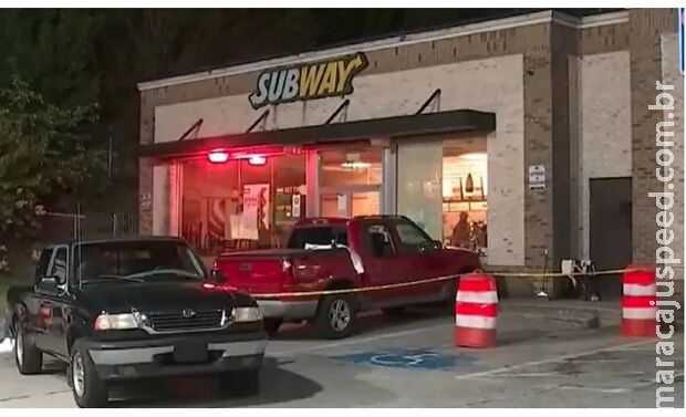 Cliente mata funcionária e deixa outra baleada por excesso de maionese em lanche Cliente mata funcionária e deixa outra baleada por excesso de maionese em lanche